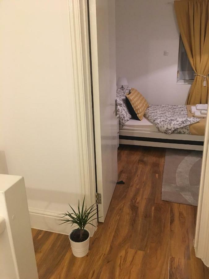 Abbey Wood Station Five Bedroom Self Contained House Εξωτερικό φωτογραφία